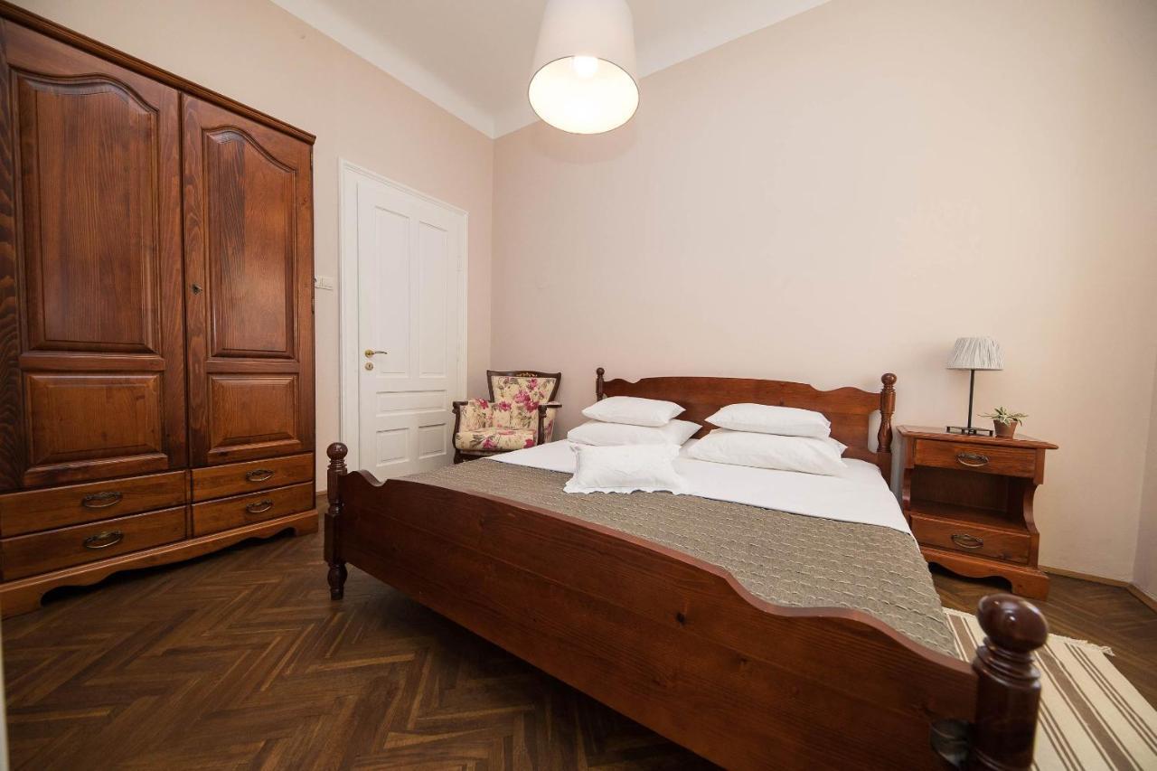 Apartmani Marion Crikvenica Eksteriør billede