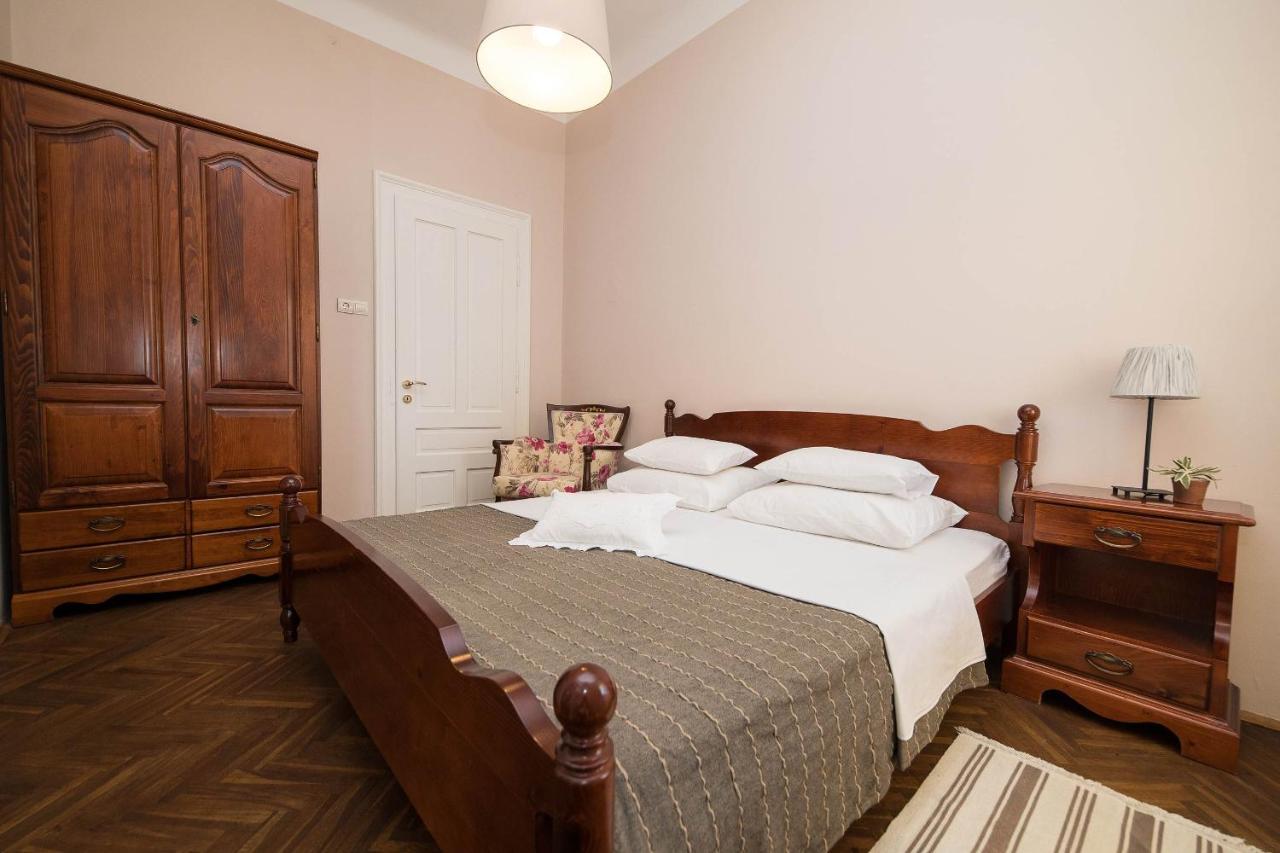 Apartmani Marion Crikvenica Eksteriør billede
