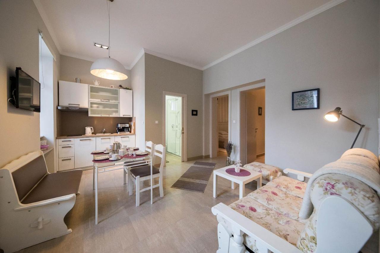 Apartmani Marion Crikvenica Eksteriør billede